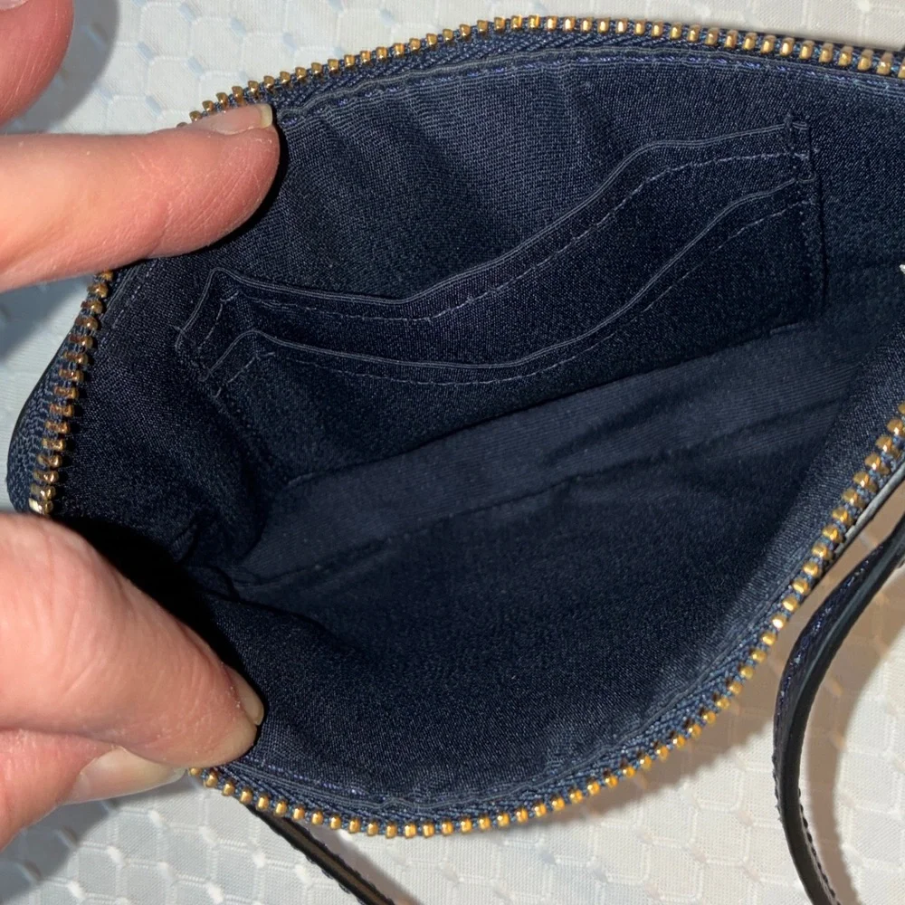 Coach Corner Zip Wristlet in Midnight Blue Like New - Picture 3 of 3